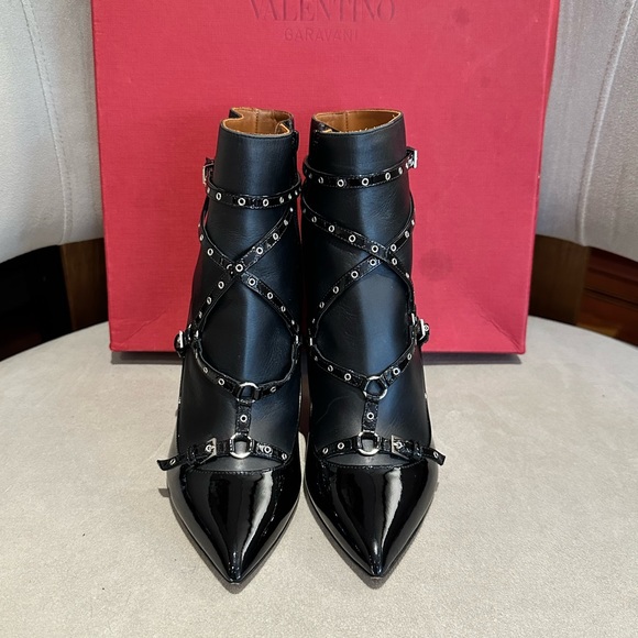 New Authentic Valentino Strappy Ankle bootie - Picture 6 of 9
